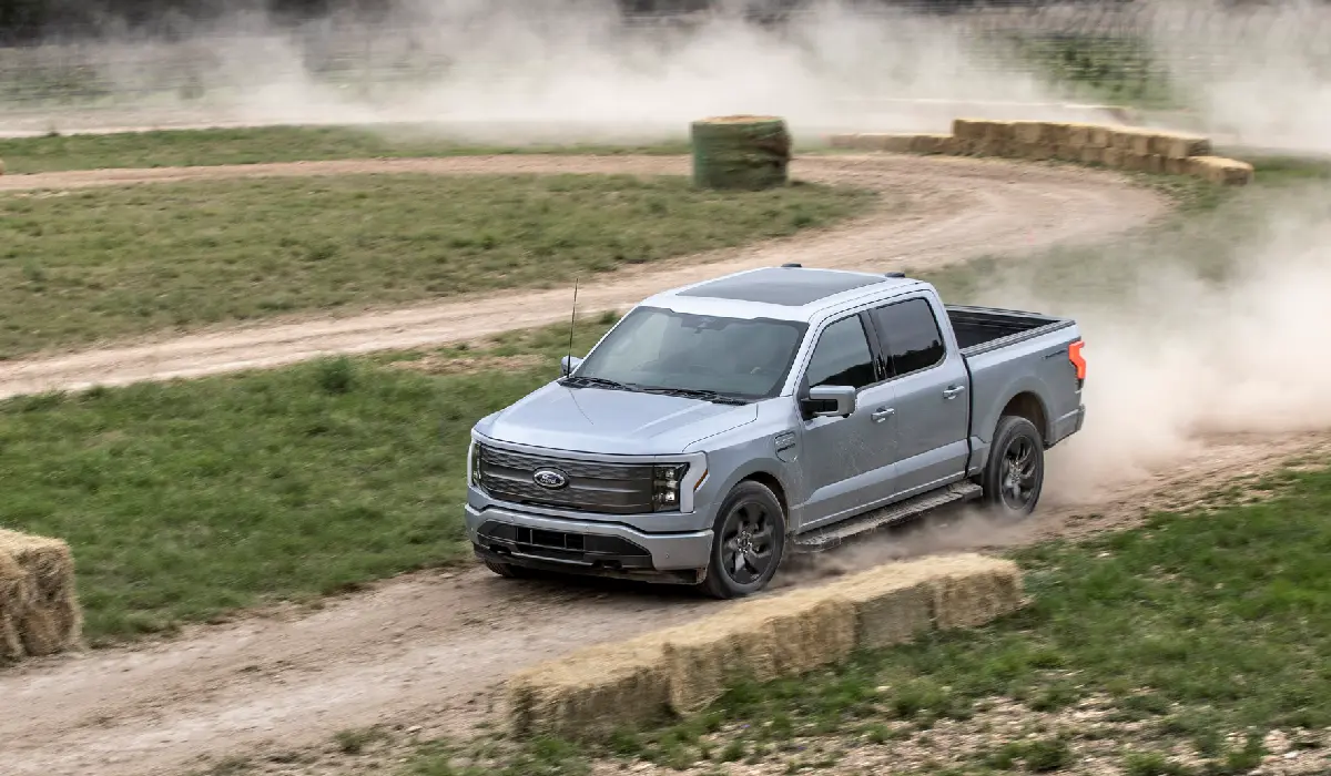 Ford - F-150 Lightning Lariat - Best Pick-up Truck Rentals - Best Preowned Pick-up Truck - Exclusive Concierge Club.webp
